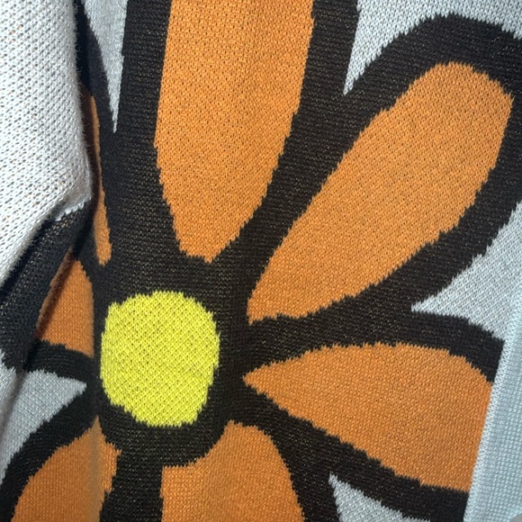 WESC Light Blue Floral Polo Cardigan - Orange Daisy Print - Picture 3 of 5